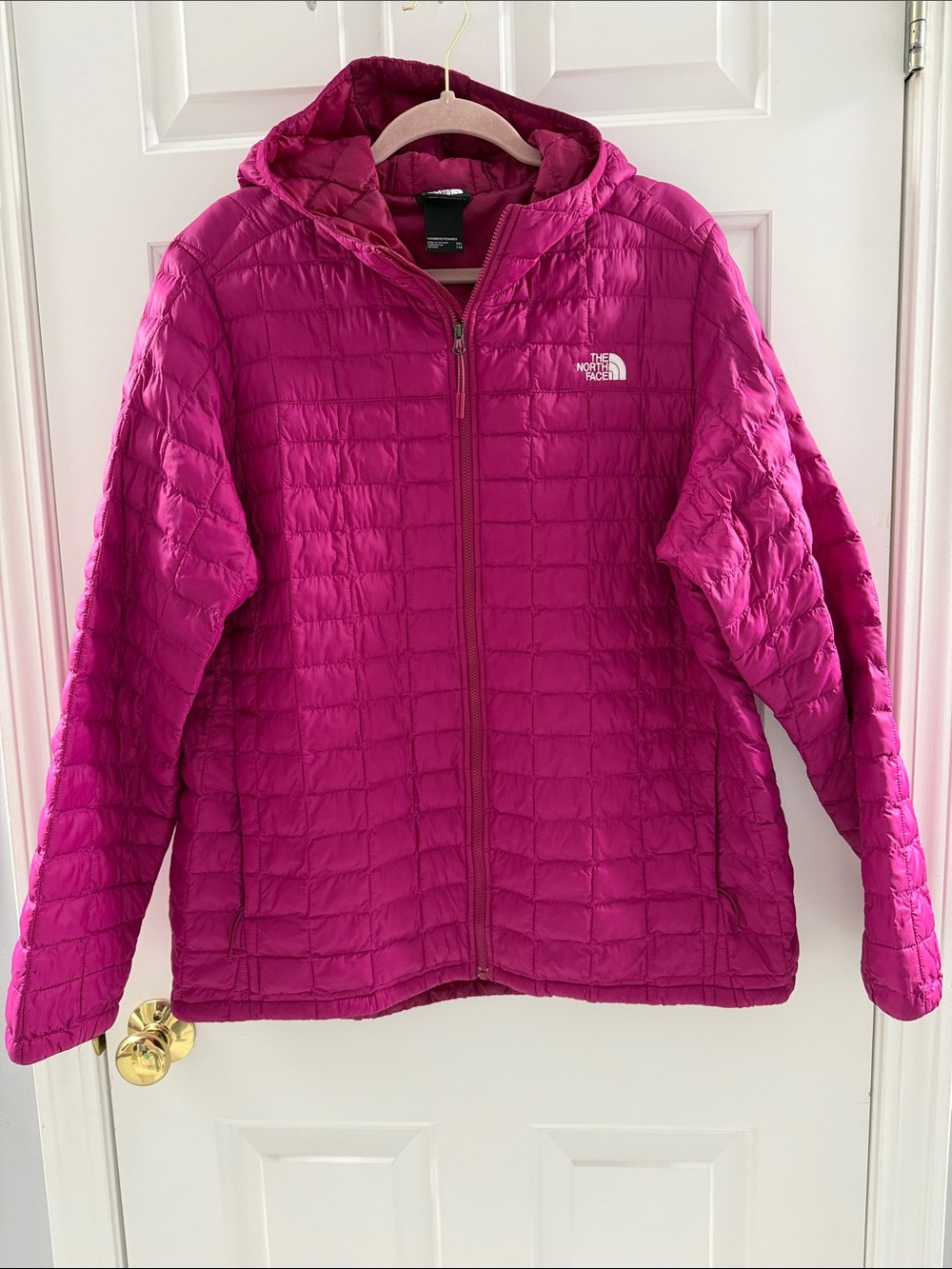 The North Face Women's Magenta Quilted Hooded Puffer Jacket